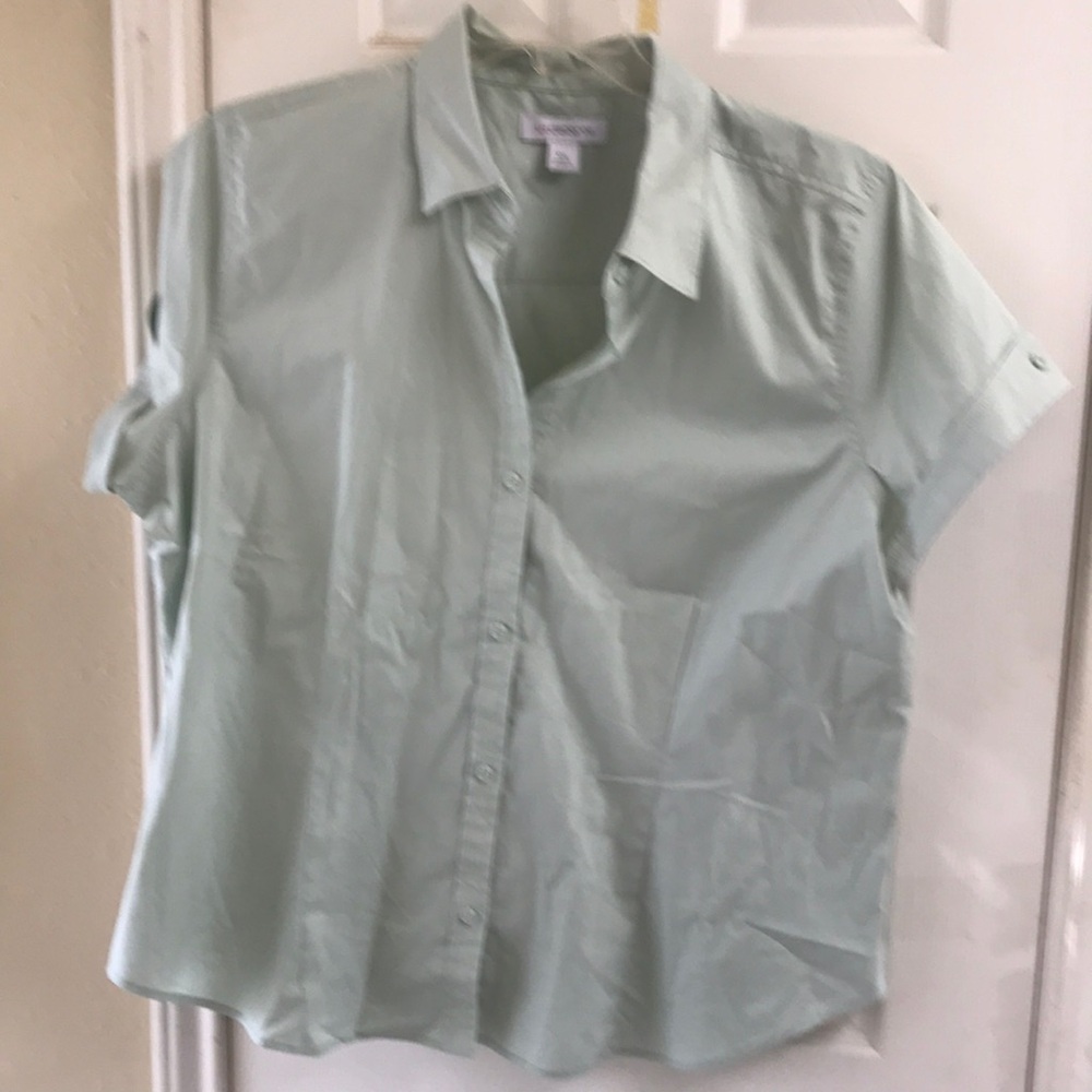 Liz Claiborne short sleeve shirt. NWOT